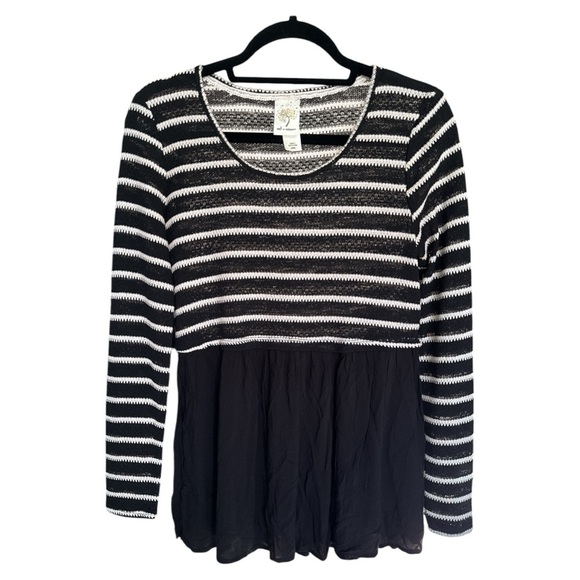EUC Self Esteem knit striped black and white top Size Large - Picture 1 of 4